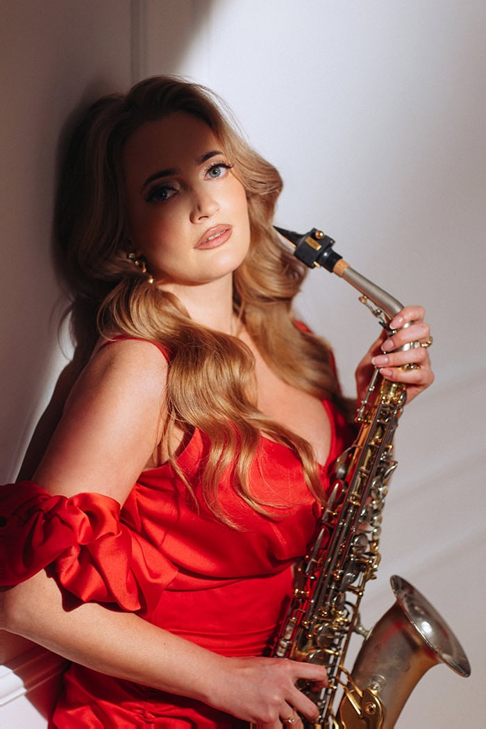 magda_surulo_R6A_3355_grade